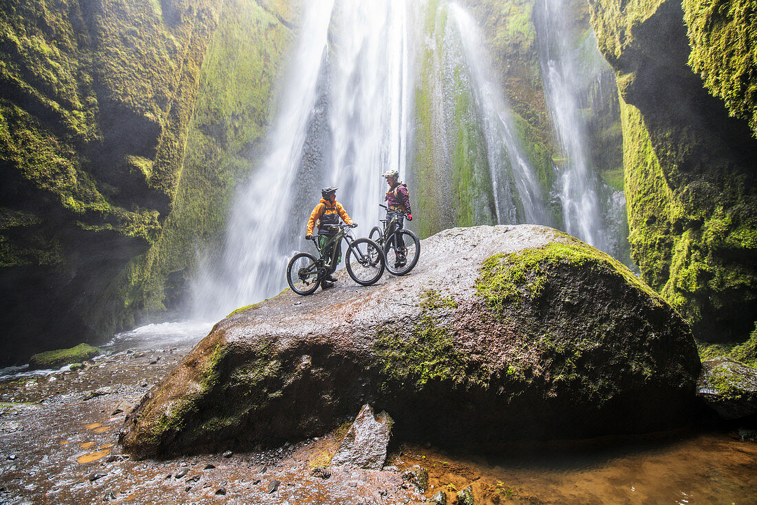 Bakacak–Softaboğan Waterfall E-Bike & Hike